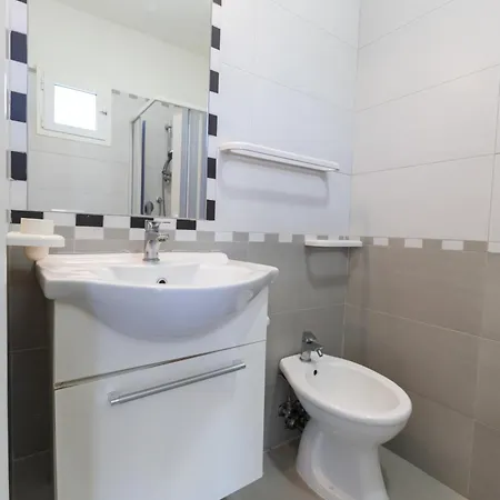 Maison Marie 3* Вьесте