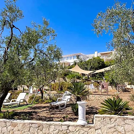 Maison Marie 3* ויאסטה