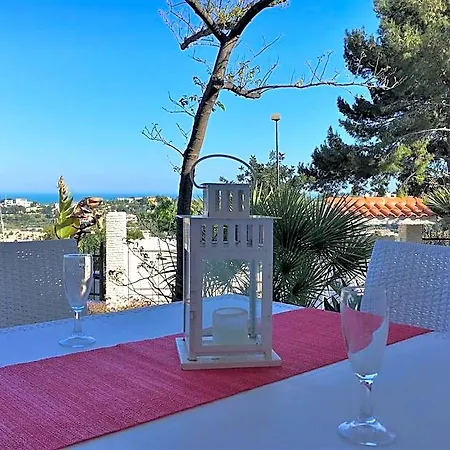 Maison Marie 3* ויאסטה