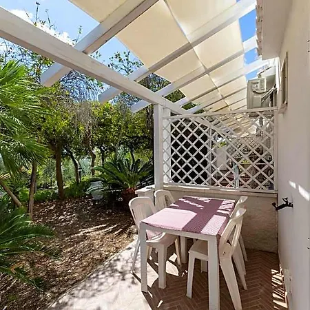 Maison Marie מלון דירות 3*