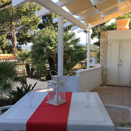 Maison Marie Aparthotel