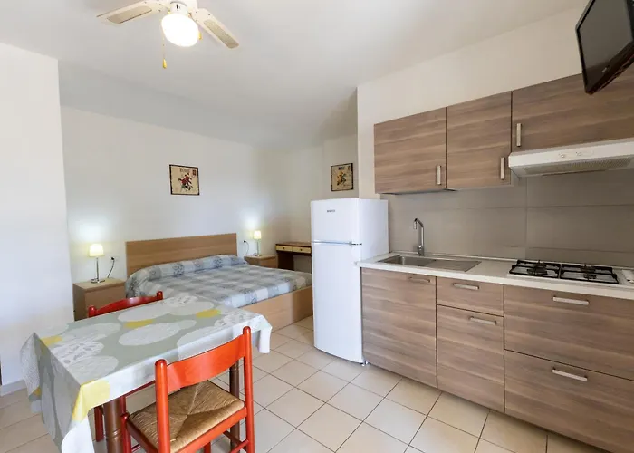 מלון דירות Maison Marie ויאסטה